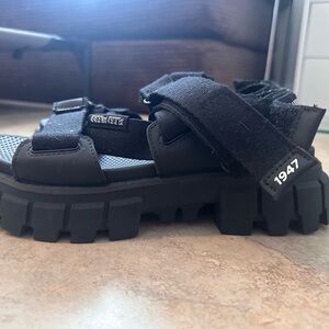 Palladium Black Chunky 1947 Platform Sandals